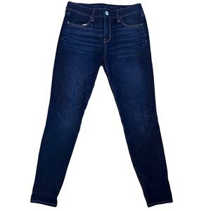 American Eagle Dream Jean, high rise jegging. Size 4 short